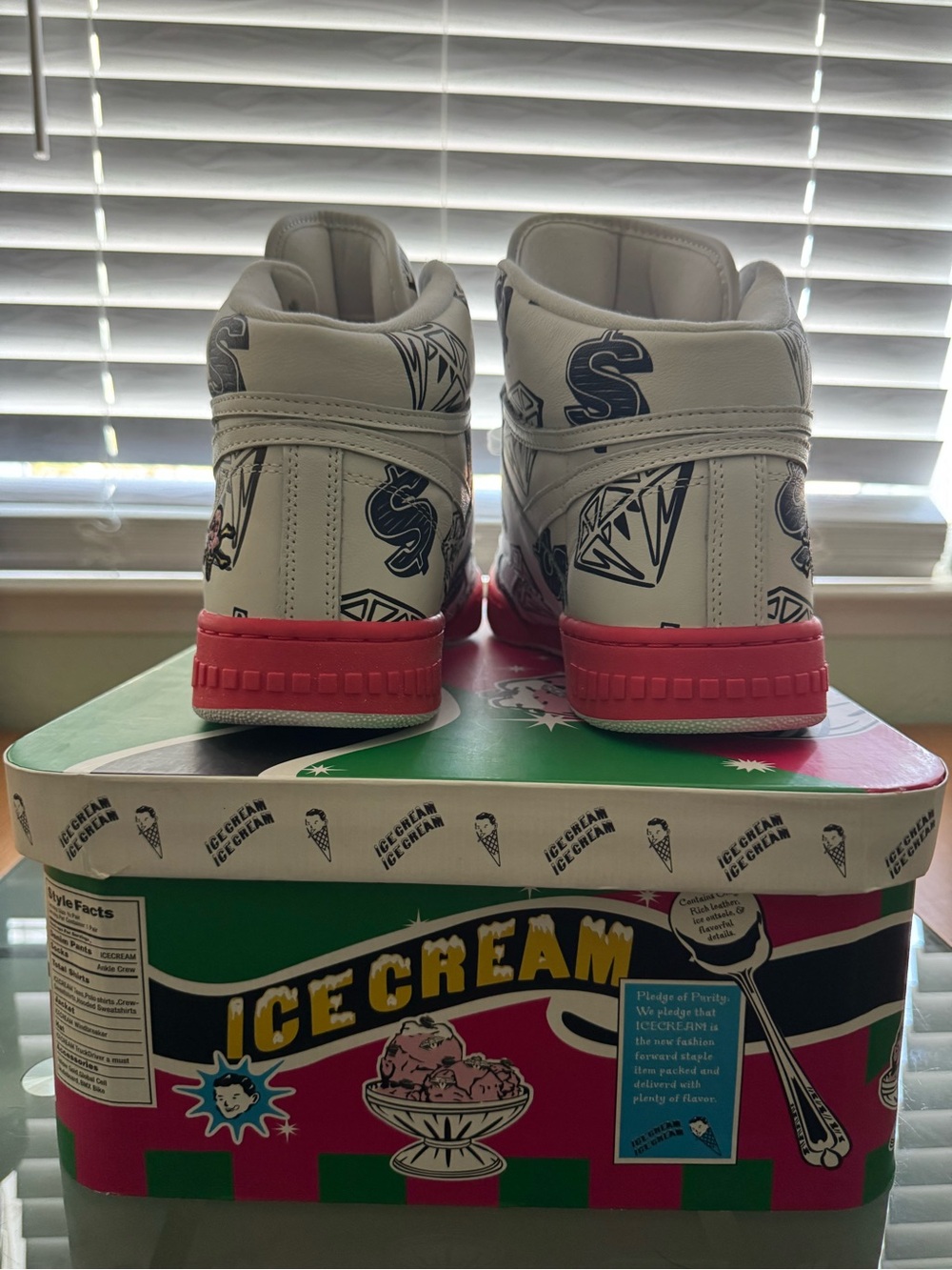 Reebok Icecream Sneakers with Pink Midsole and Blue Graphics - Picture 3 of 9